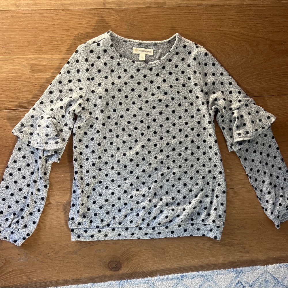 Tucker and Tate flutter sleeve top size 8 kids